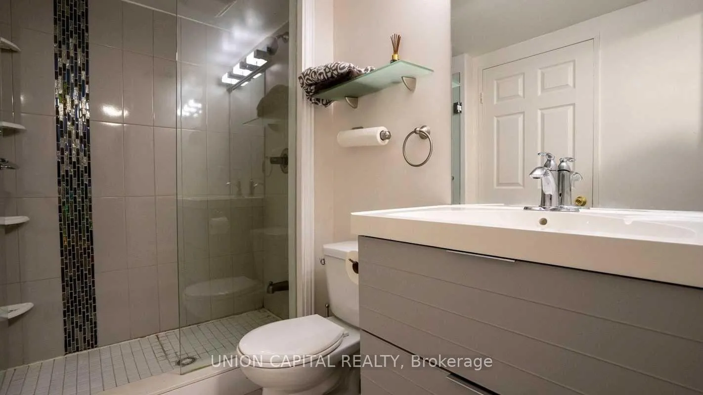 Photo 12 of Unit 313, 7398 Yonge Street, Vaughan, Crestwood-Springfarm-Yorkhill — HOMEH