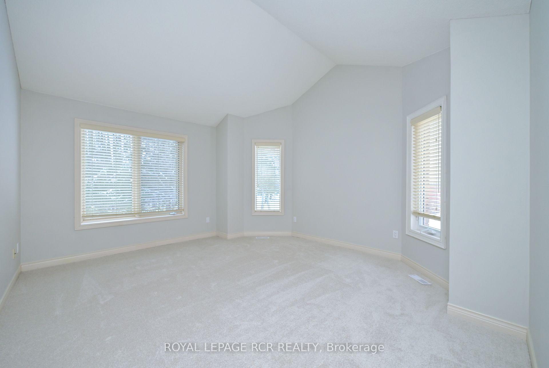 Photo 15 of 10 Forest Link, New Tecumseth, Alliston — HOMEH