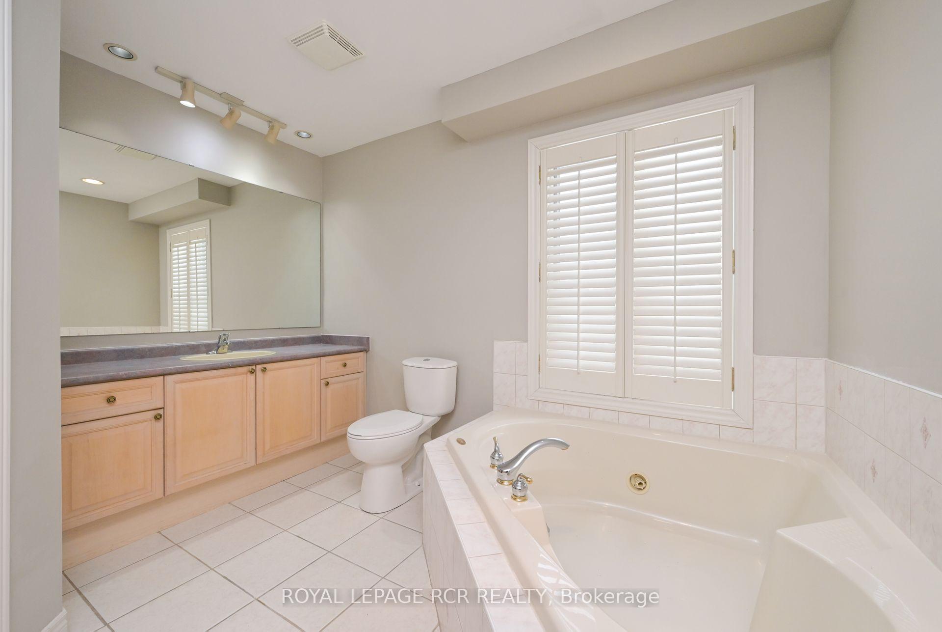 Photo 18 of 10 Forest Link, New Tecumseth, Alliston — HOMEH