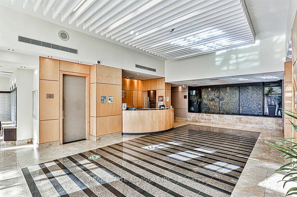 Photo 3 of Unit #117, 48 Suncrest Boulevard, Markham, Commerce Valley — HOMEH