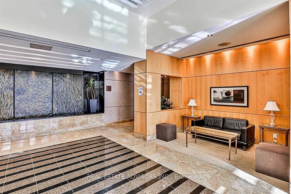 Photo 5 of Unit #117, 48 Suncrest Boulevard, Markham, Commerce Valley — HOMEH