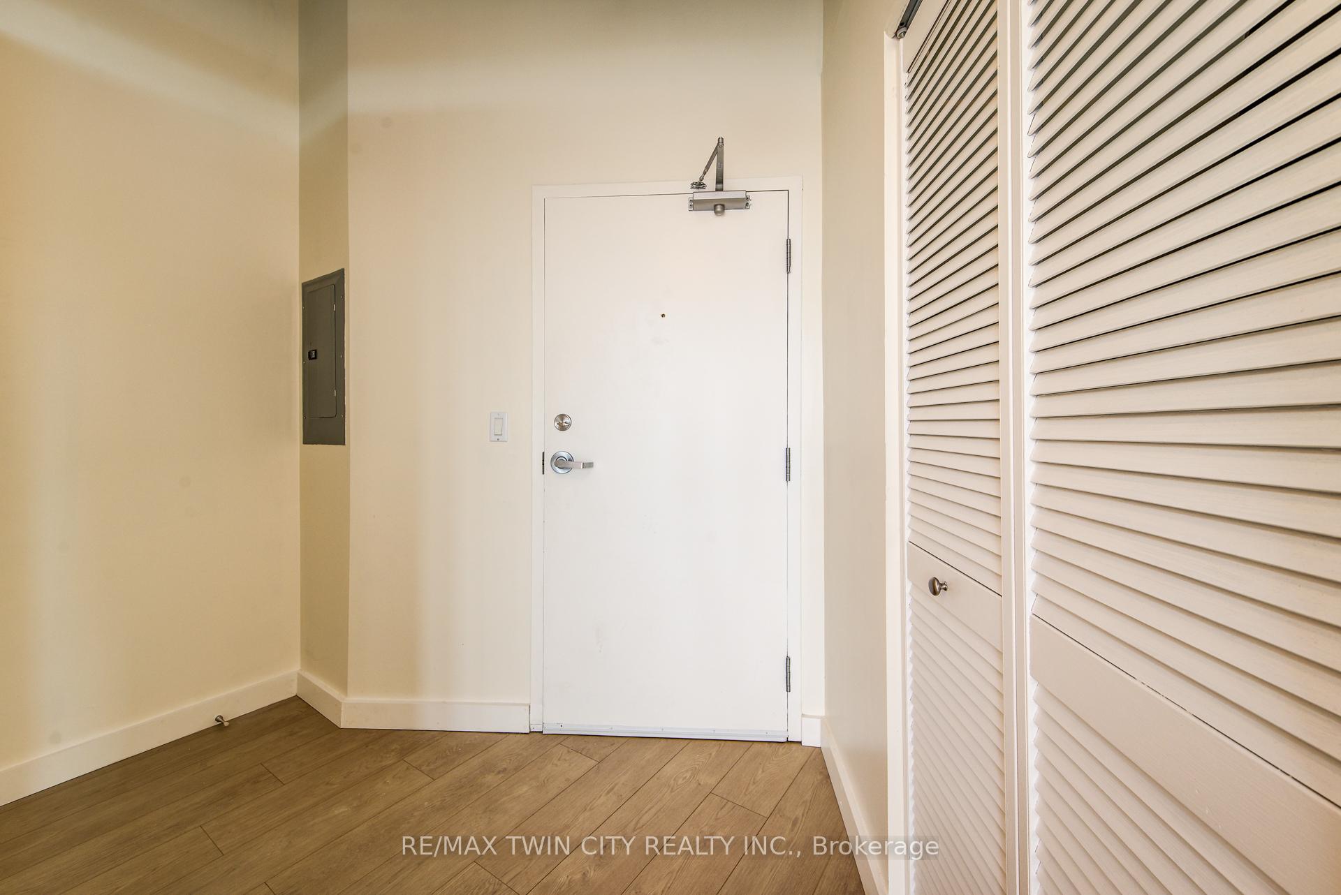 Photo 4 of Unit 608, 120 Mansion Street, Kitchener — HOMEH