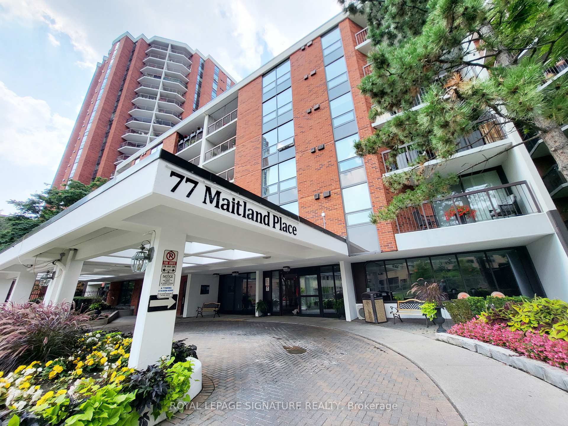 Front of Unit 205, 77 Maitland Place