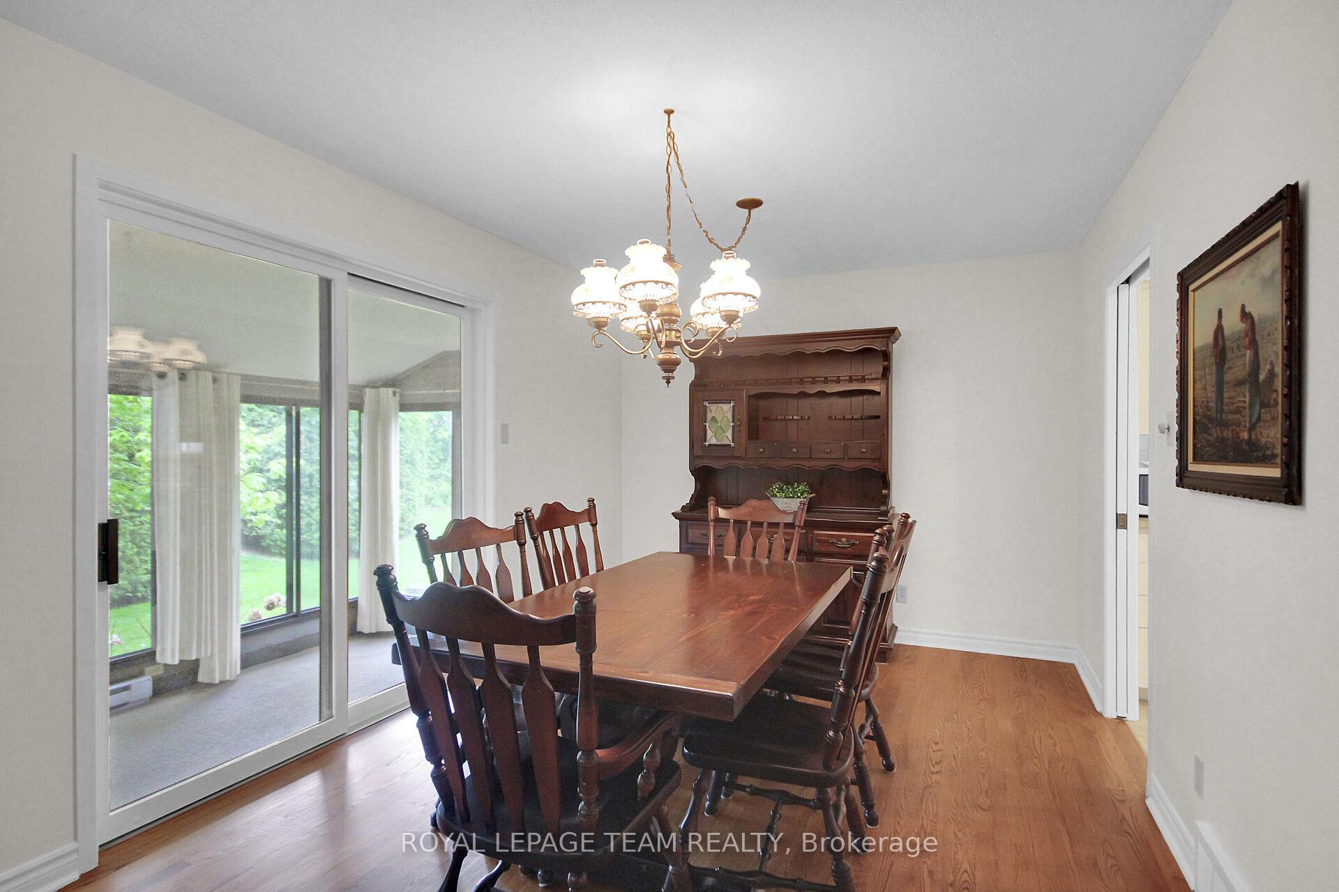 Photo 14 of 6 Meadowmist Court, Ottawa, Stittsville (Central) — HOMEH