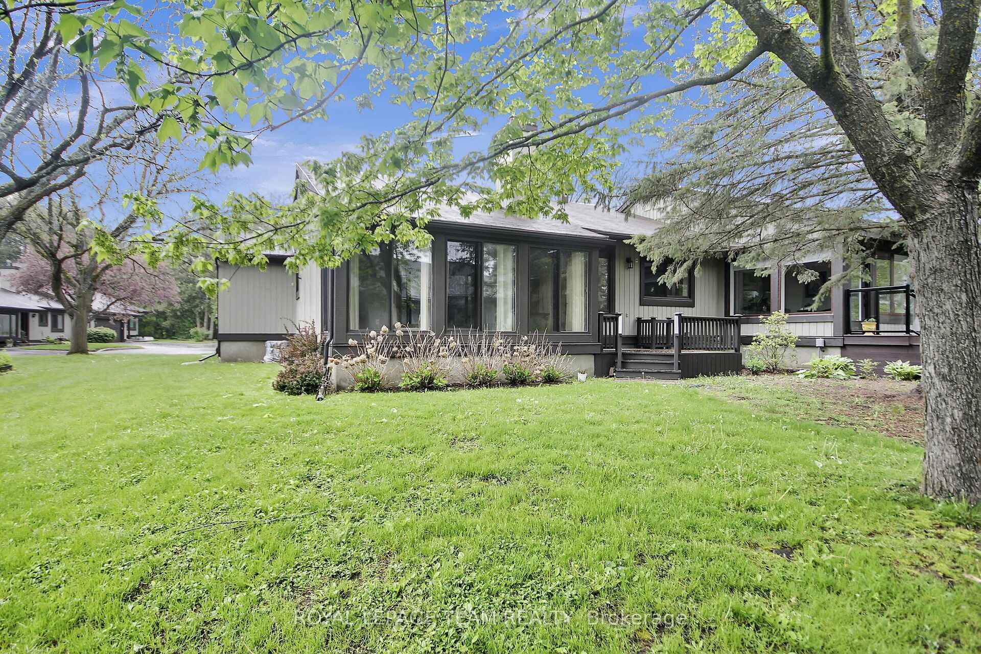 Photo 43 of 6 Meadowmist Court, Ottawa, Stittsville (Central) — HOMEH