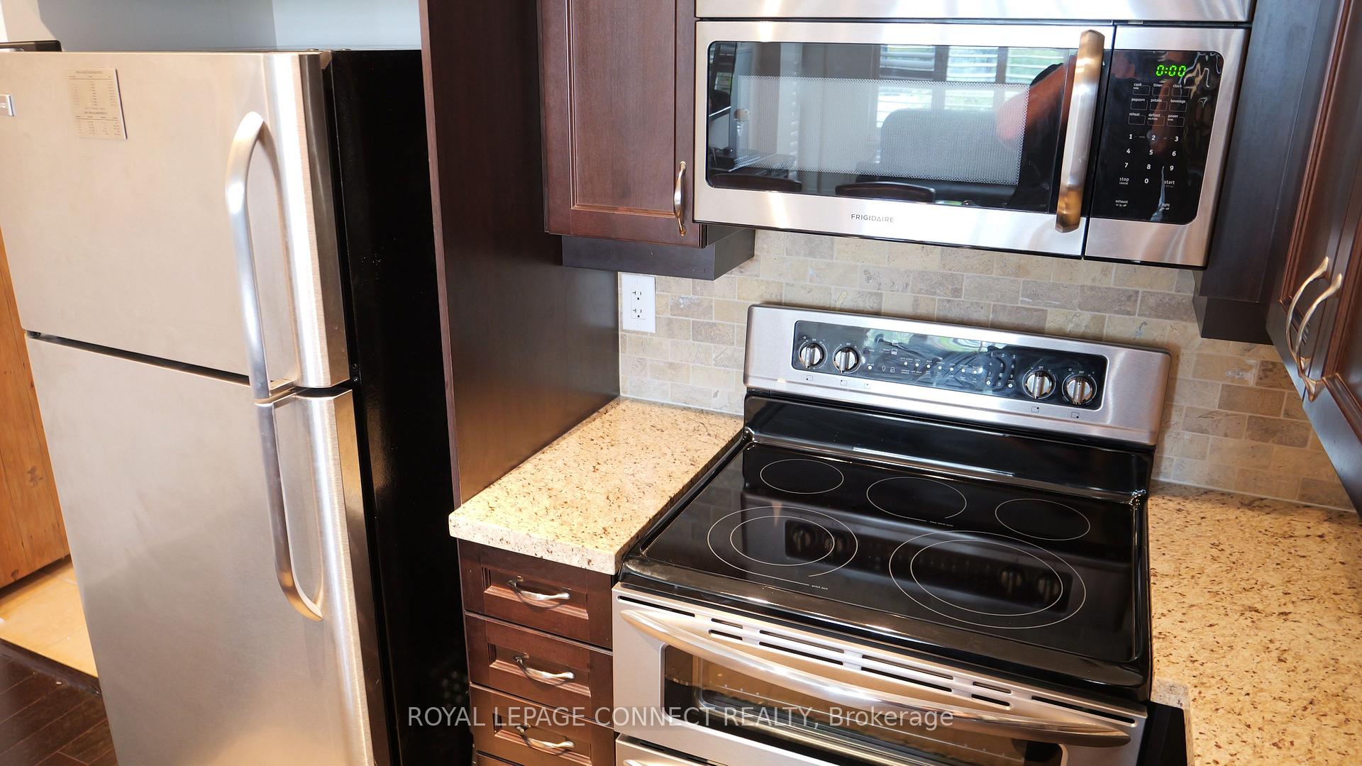 Photo 10 of Unit 103, 111 Upper Duke Crescent, Markham, Unionville — HOMEH