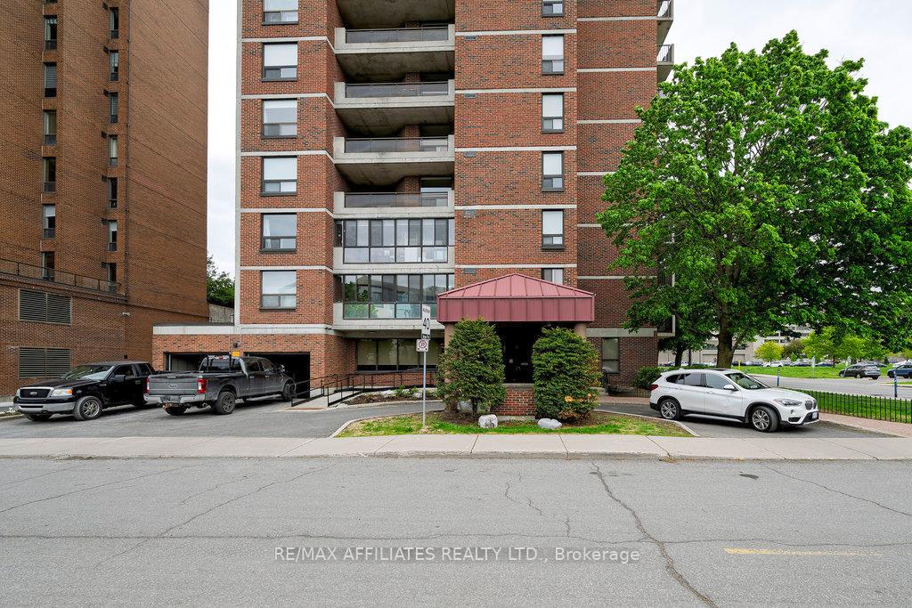 Photo 3 of Unit 303, 50 Emmerson Avenue, Ottawa, Mechanicsville — HOMEH