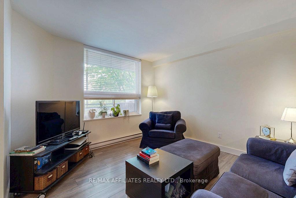Photo 15 of Unit 303, 50 Emmerson Avenue, Ottawa, Mechanicsville — HOMEH