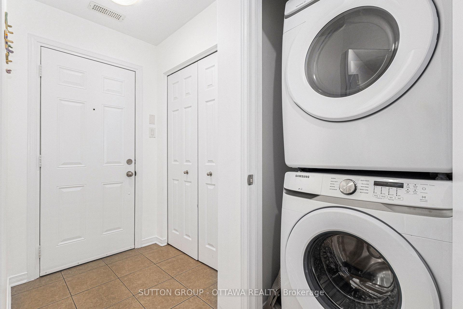 Photo 2 of Unit J, 250 Meilleur Private, Ottawa, Vanier — HOMEH