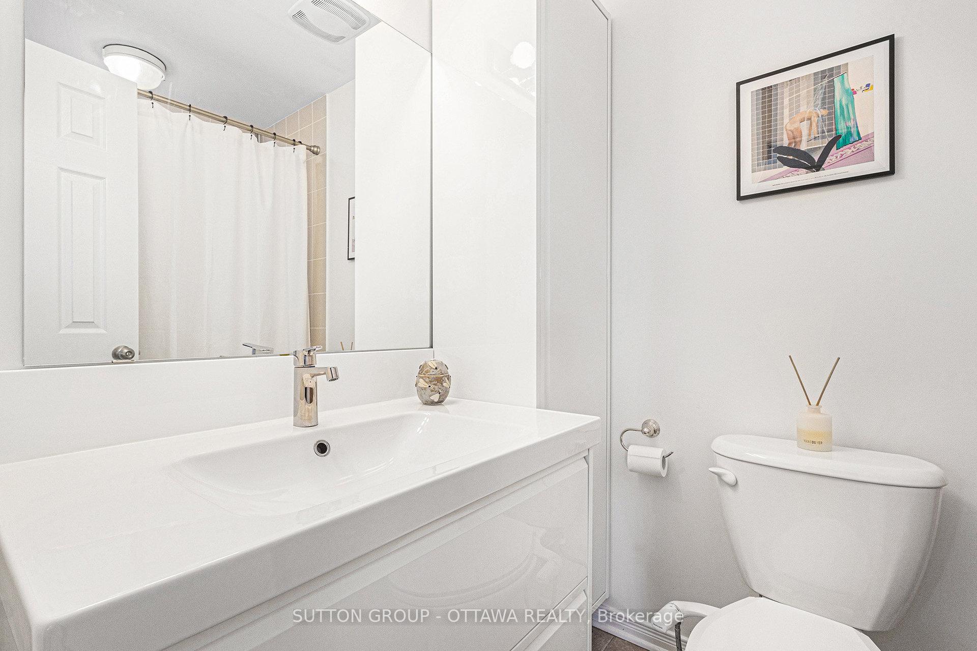 Photo 4 of Unit J, 250 Meilleur Private, Ottawa, Vanier — HOMEH