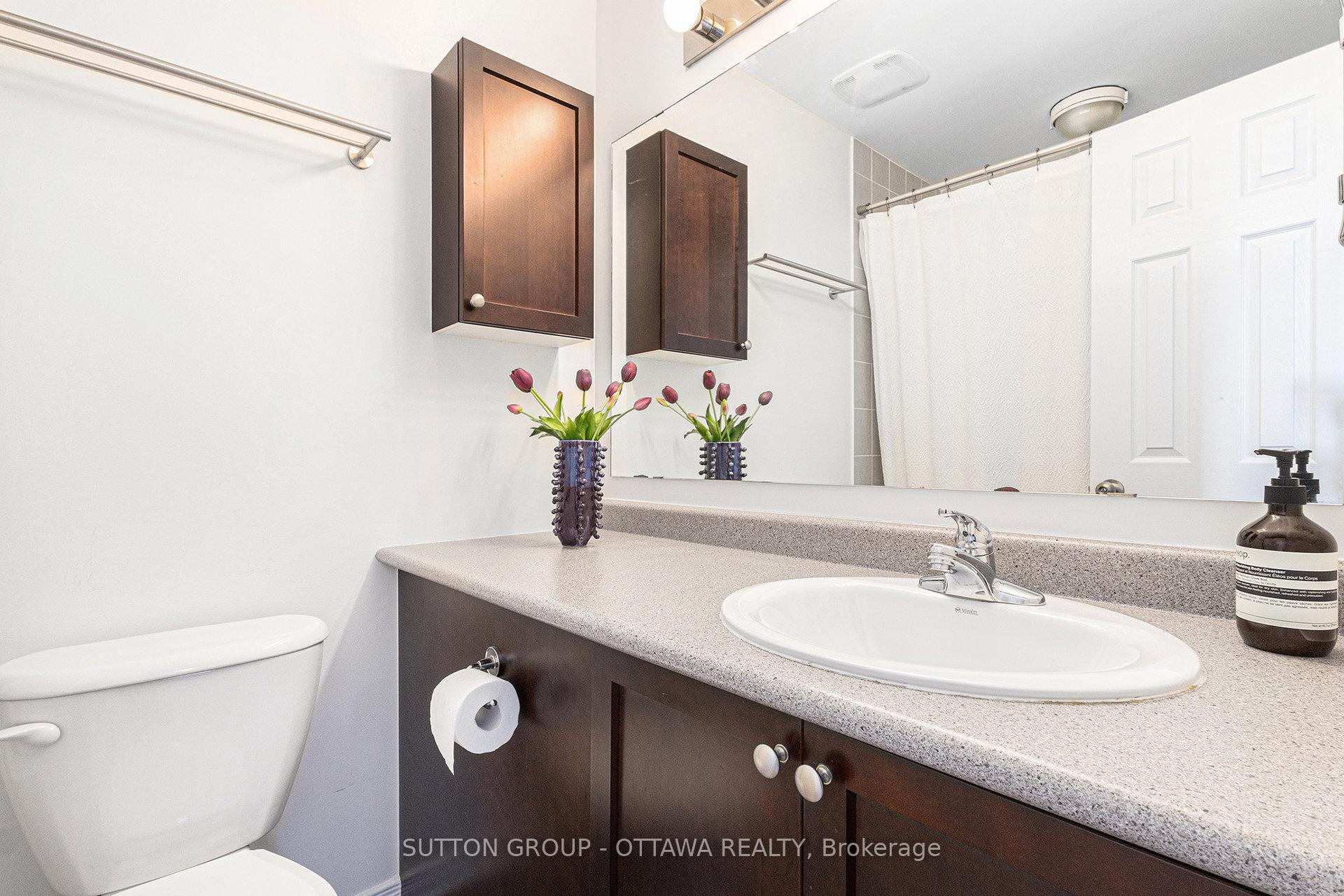Photo 9 of Unit J, 250 Meilleur Private, Ottawa, Vanier — HOMEH