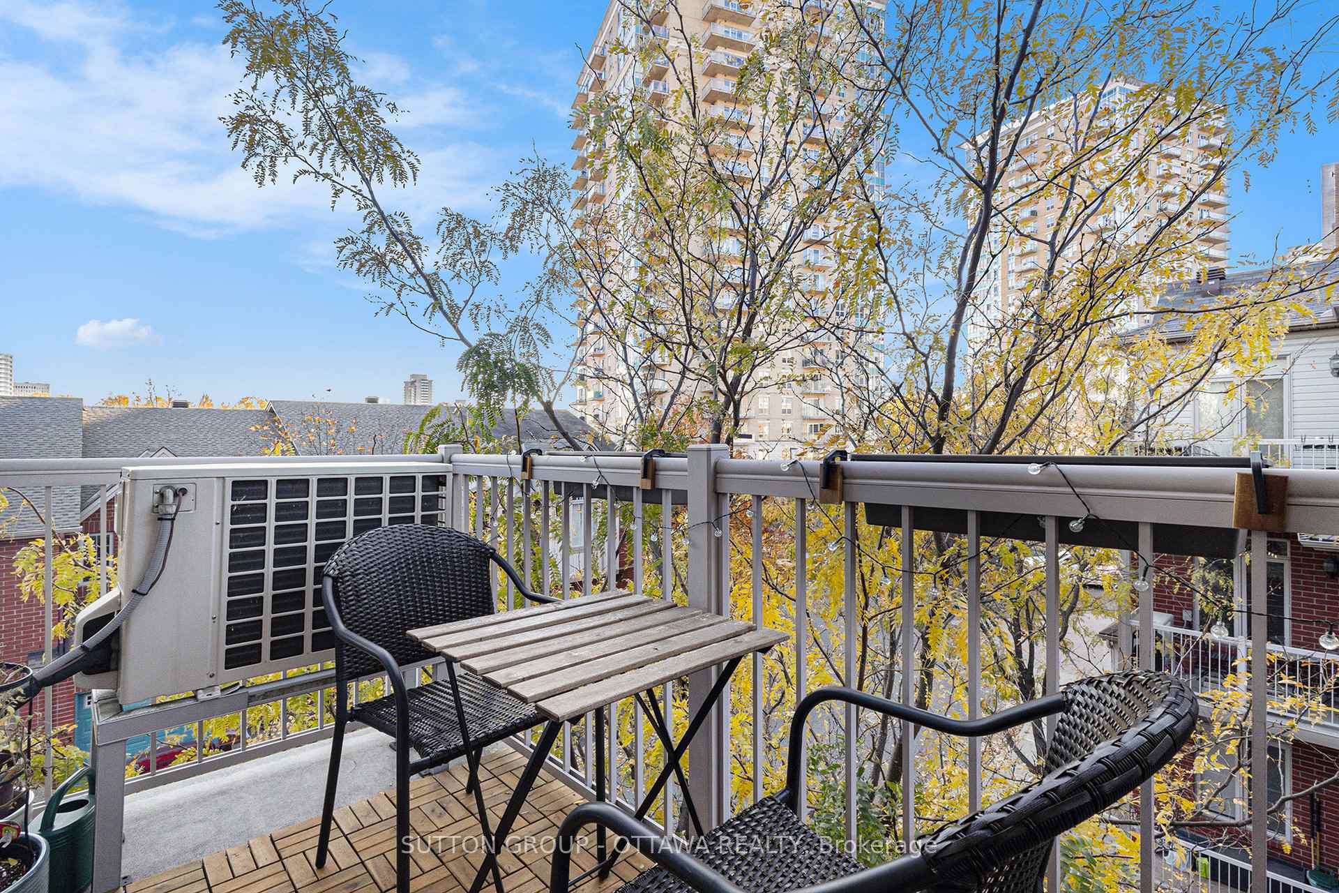 Photo 11 of Unit J, 250 Meilleur Private, Ottawa, Vanier — HOMEH