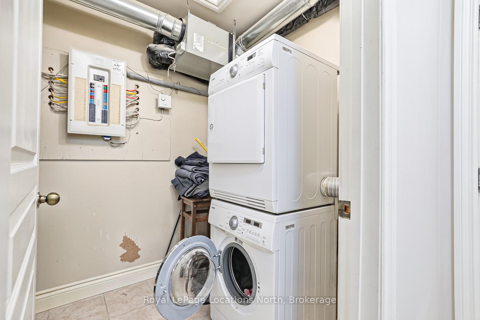 Photo 11 of Unit 203, 435 Walnut Street, Collingwood — HOMEH