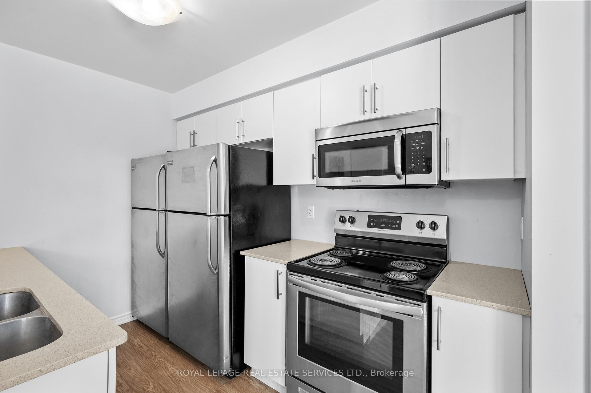 Photo 5 of Unit 12, 244 Penetanguishene Road, Barrie, Georgian Drive — HOMEH