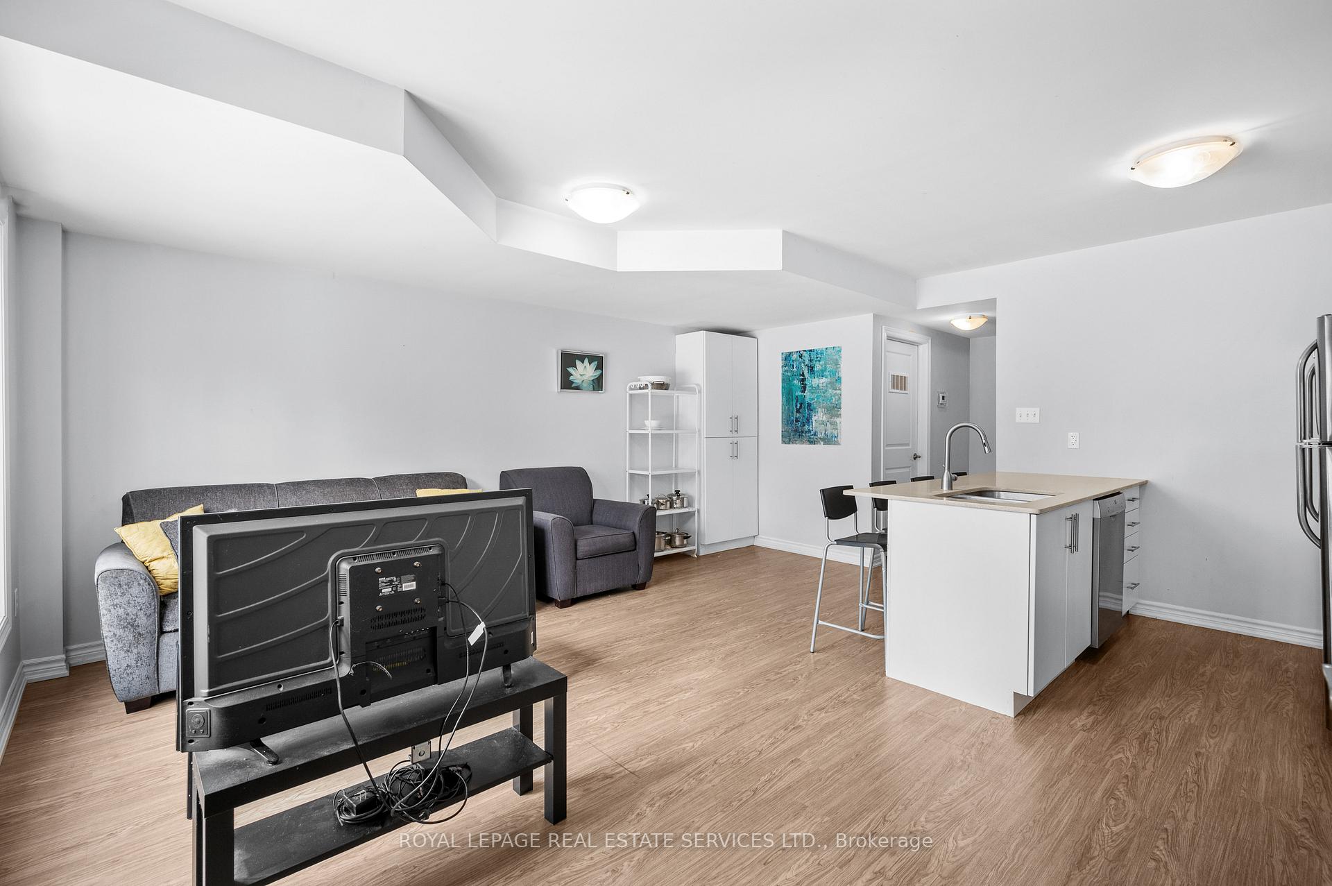 Photo 10 of Unit 12, 244 Penetanguishene Road, Barrie, Georgian Drive — HOMEH