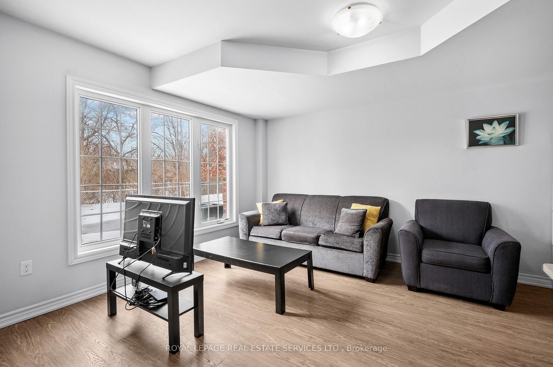 Photo 11 of Unit 12, 244 Penetanguishene Road, Barrie, Georgian Drive — HOMEH