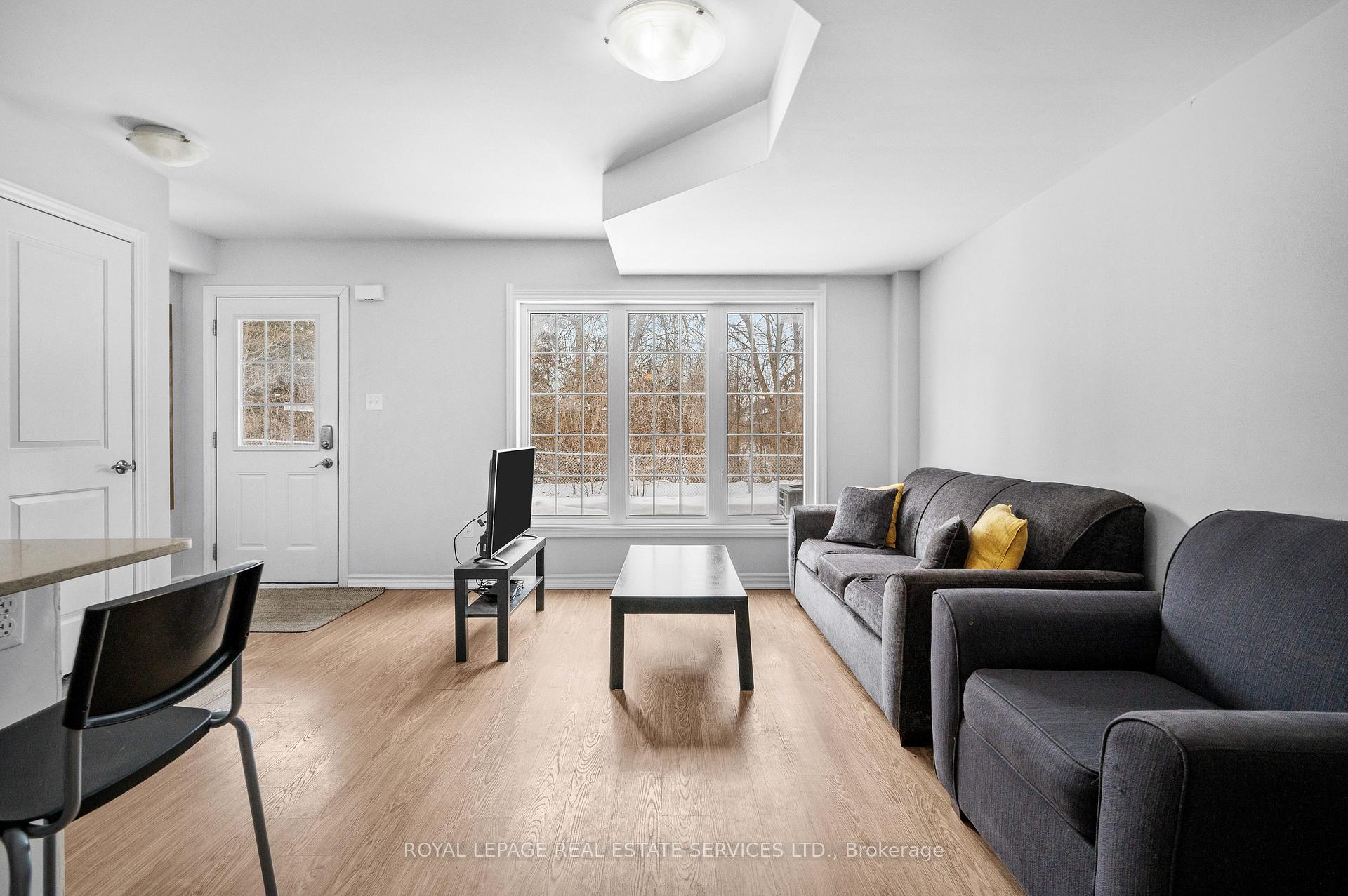 Photo 12 of Unit 12, 244 Penetanguishene Road, Barrie, Georgian Drive — HOMEH