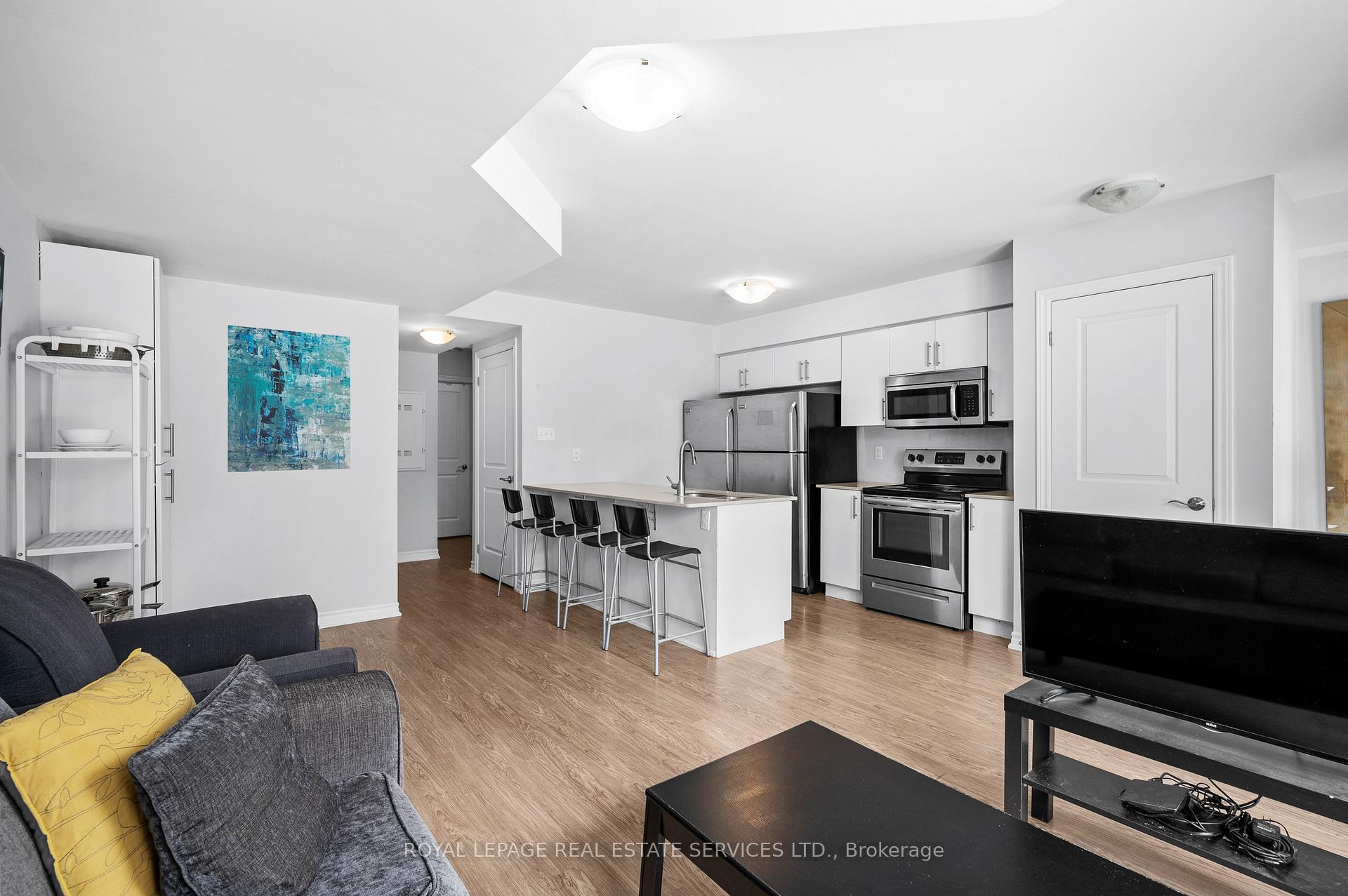 Photo 13 of Unit 12, 244 Penetanguishene Road, Barrie, Georgian Drive — HOMEH