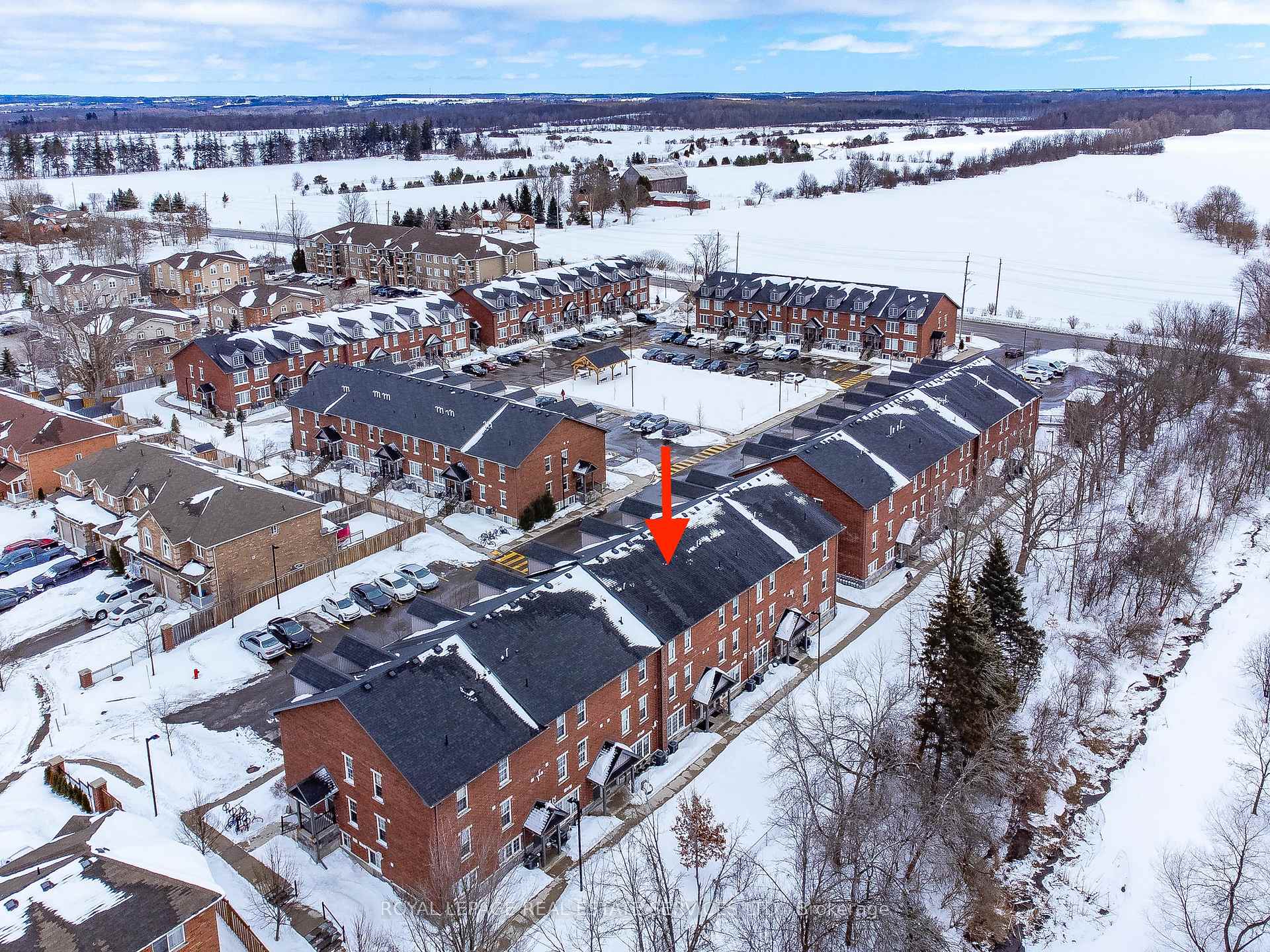 Photo 38 of Unit 12, 244 Penetanguishene Road, Barrie, Georgian Drive — HOMEH