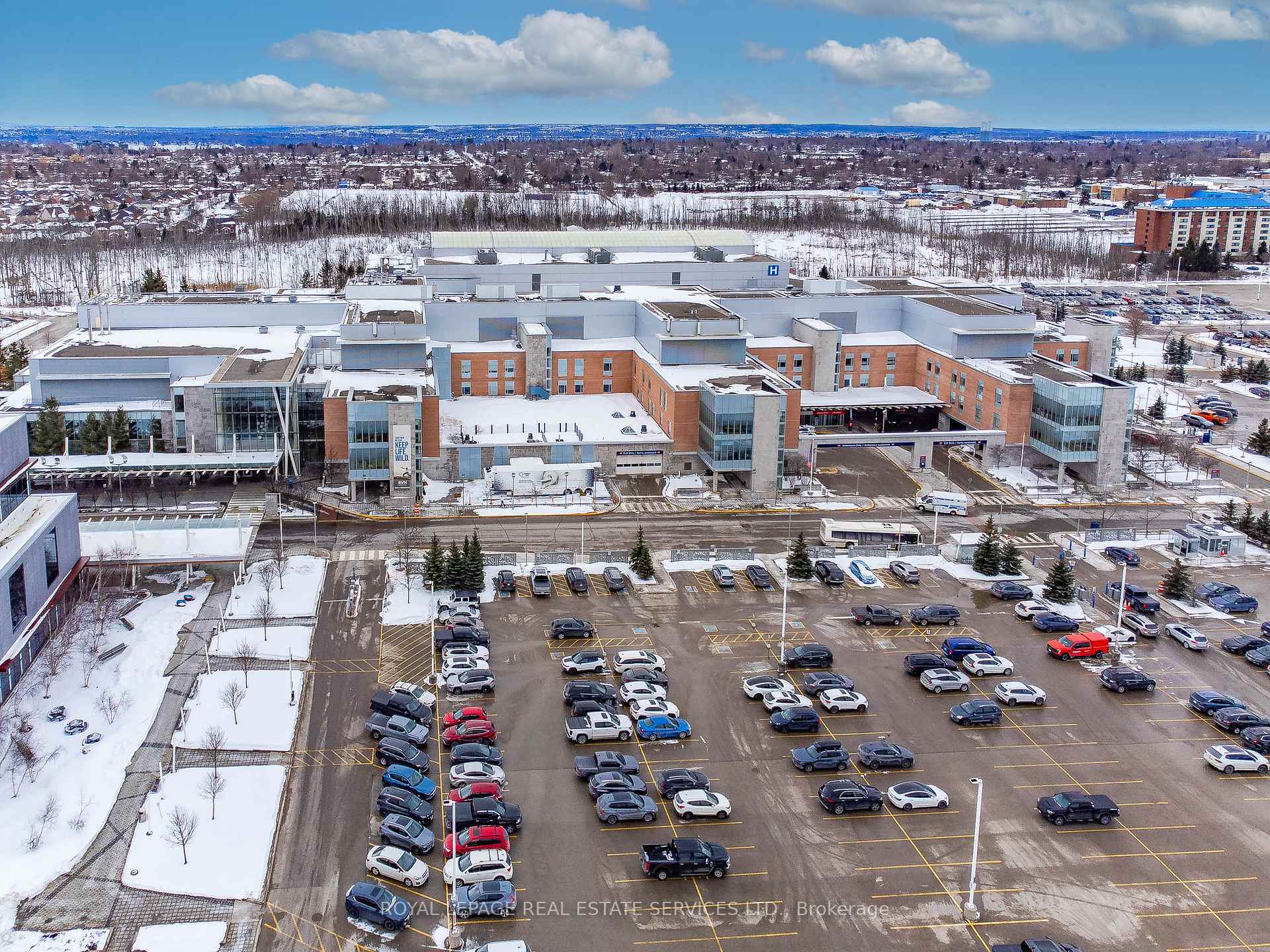 Photo 43 of Unit 12, 244 Penetanguishene Road, Barrie, Georgian Drive — HOMEH