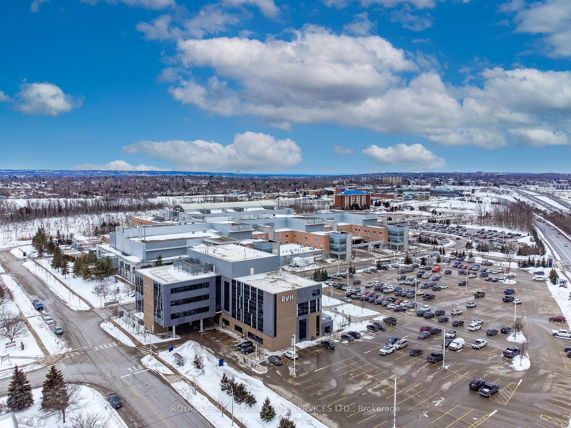 Photo 44 of Unit 12, 244 Penetanguishene Road, Barrie, Georgian Drive — HOMEH