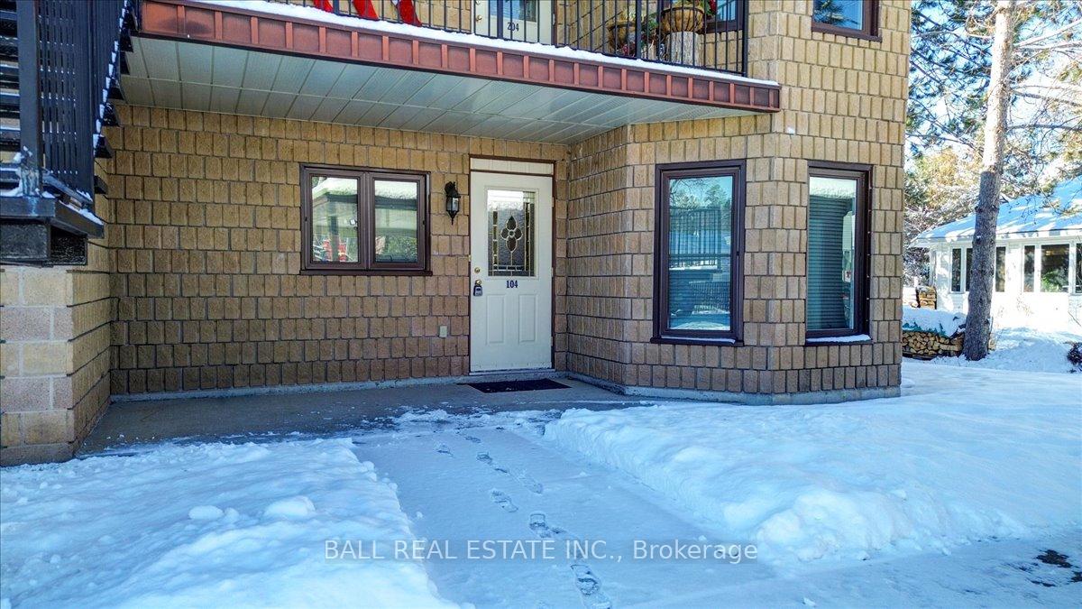 Photo 5 of Unit 104, 16 Alice Street, Bancroft, Bancroft Ward — HOMEH