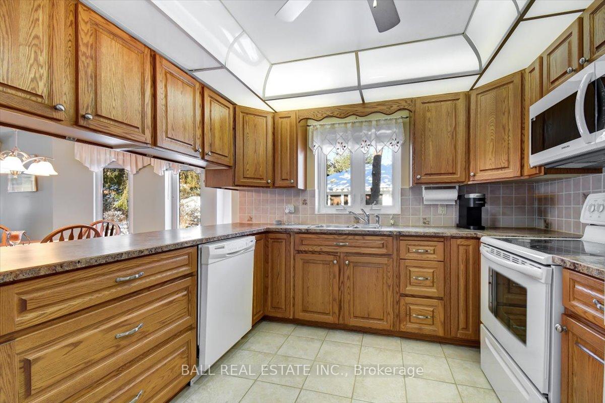 Photo 6 of Unit 104, 16 Alice Street, Bancroft, Bancroft Ward — HOMEH