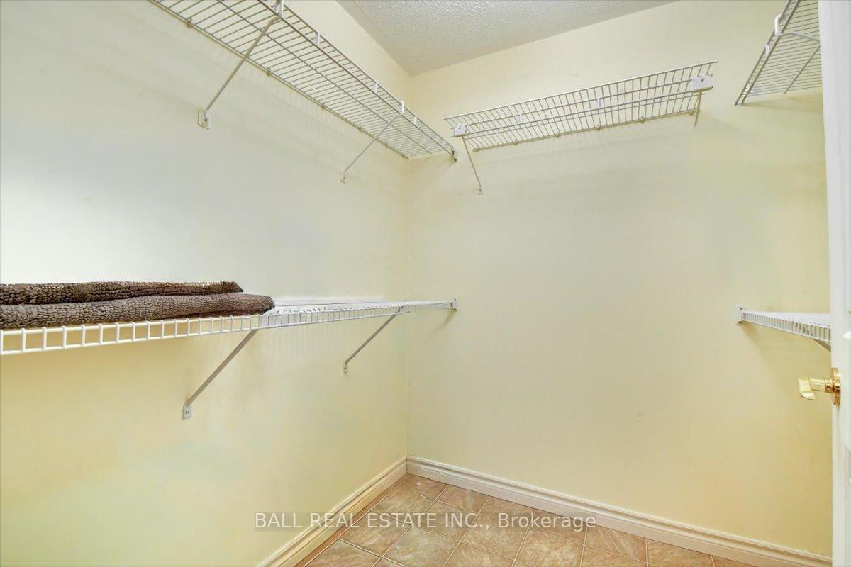 Photo 19 of Unit 104, 16 Alice Street, Bancroft, Bancroft Ward — HOMEH