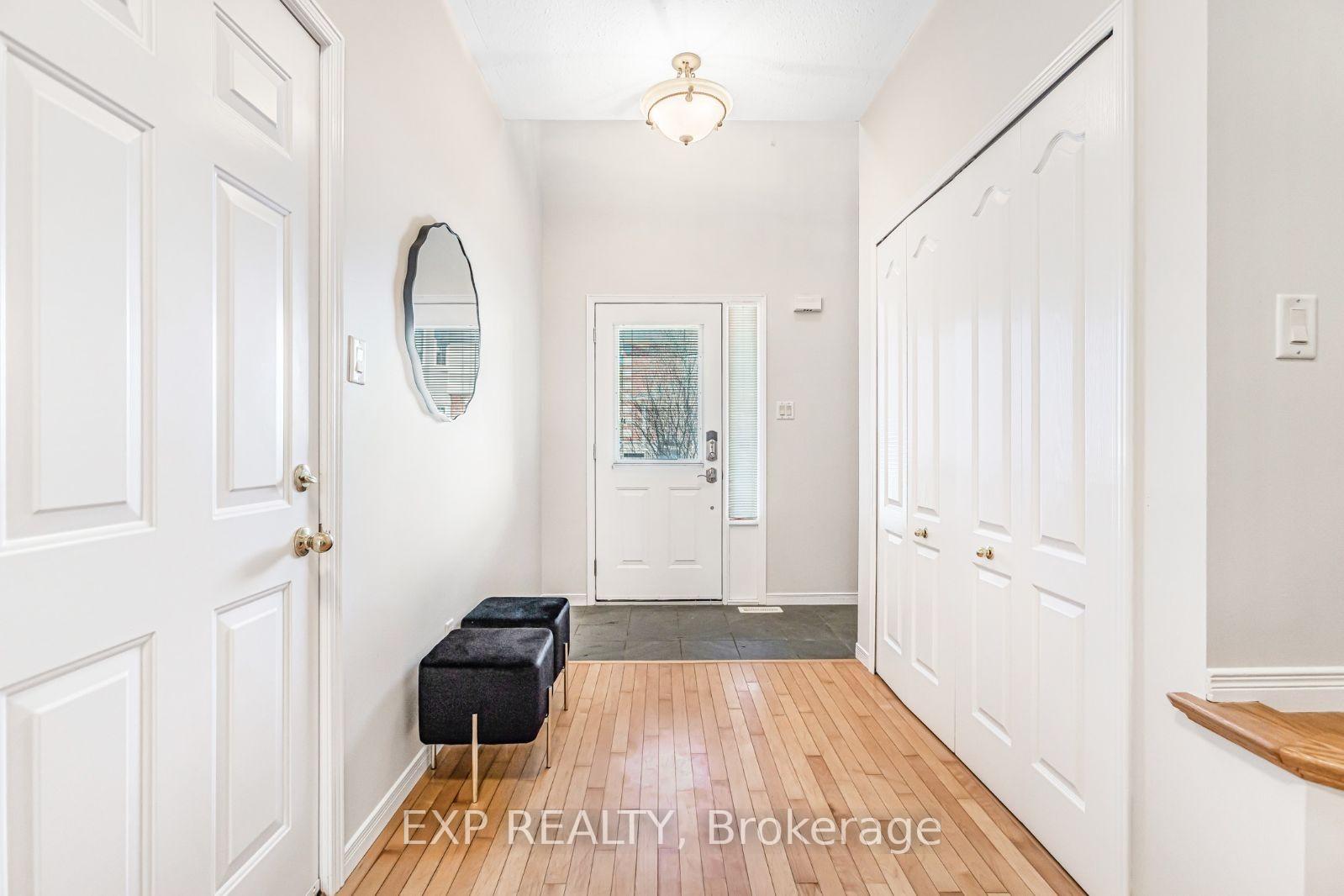 Photo 3 of Unit 10, 81 Valridge Drive, Hamilton, Ancaster — HOMEH