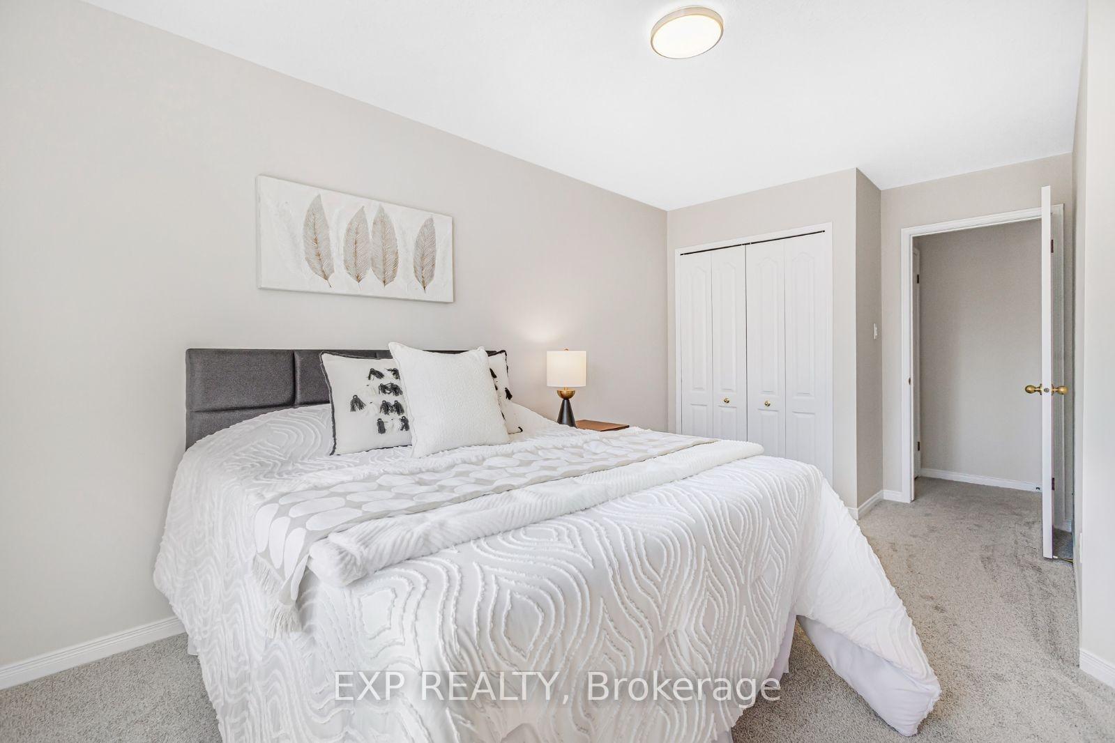Photo 12 of Unit 10, 81 Valridge Drive, Hamilton, Ancaster — HOMEH