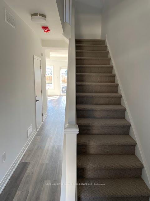 Photo 2 of Unit 38, 30 Steele Crescent, Guelph, St. Patrick's Ward — HOMEH