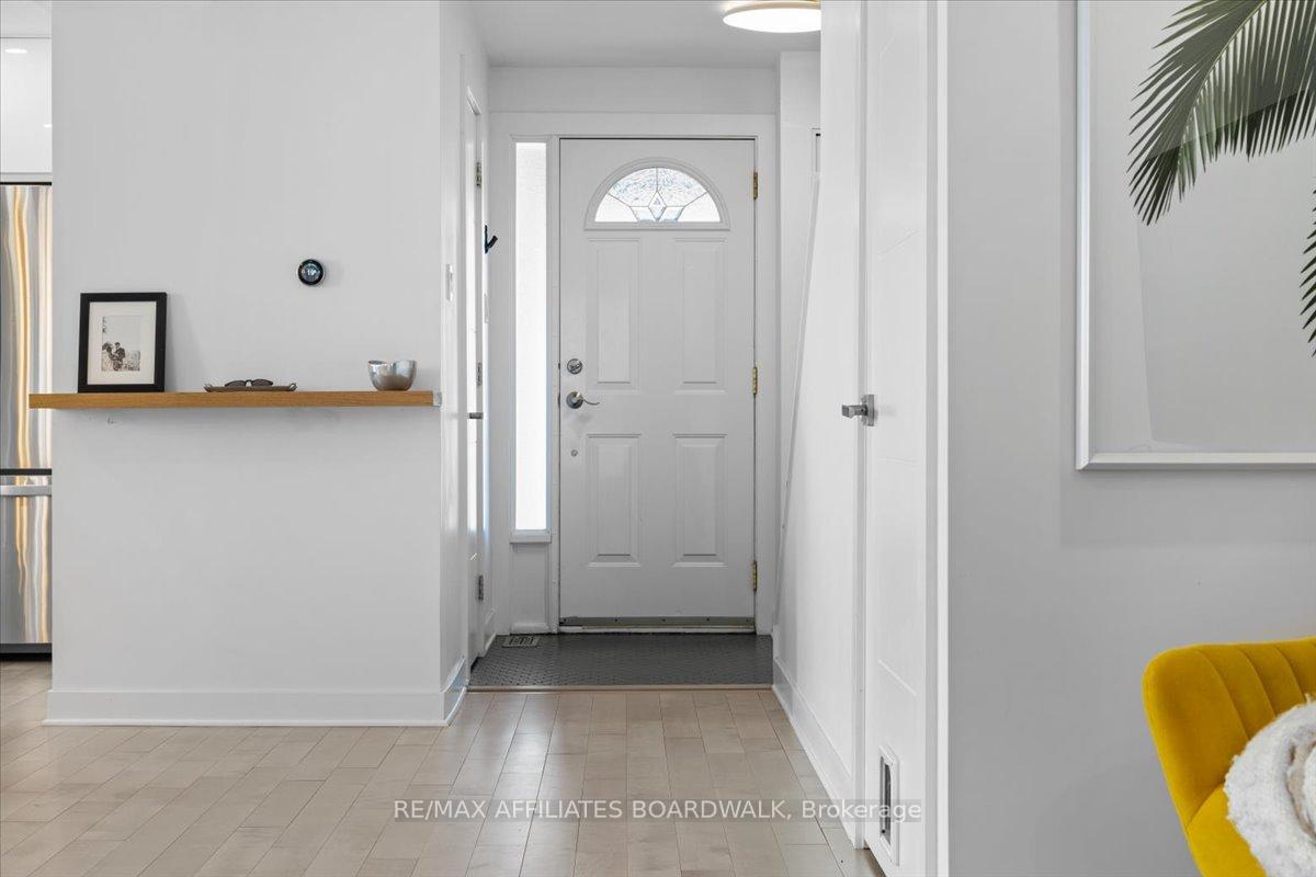 Photo 7 of 423 Viewmount Drive, Ottawa, Borden Farm/Stewart Farm/Carleton Heights/Parkwood Hills — HOMEH