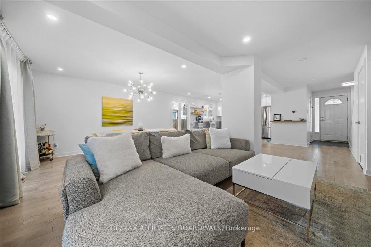 Photo 11 of 423 Viewmount Drive, Ottawa, Borden Farm/Stewart Farm/Carleton Heights/Parkwood Hills — HOMEH