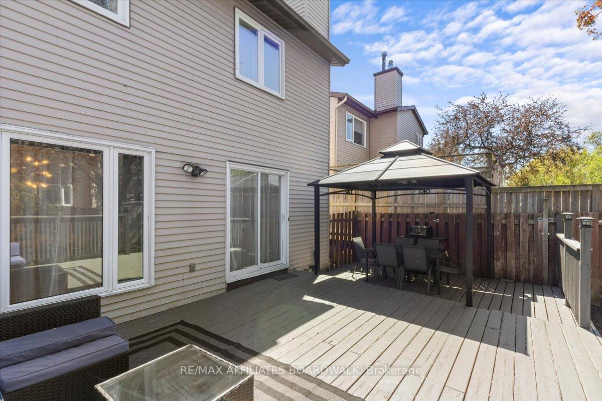 Photo 37 of 423 Viewmount Drive, Ottawa, Borden Farm/Stewart Farm/Carleton Heights/Parkwood Hills — HOMEH