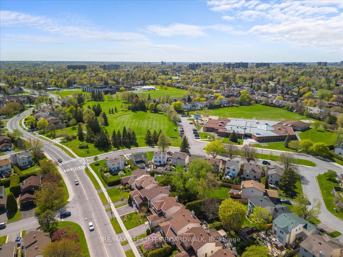 Photo 43 of 423 Viewmount Drive, Ottawa, Borden Farm/Stewart Farm/Carleton Heights/Parkwood Hills — HOMEH