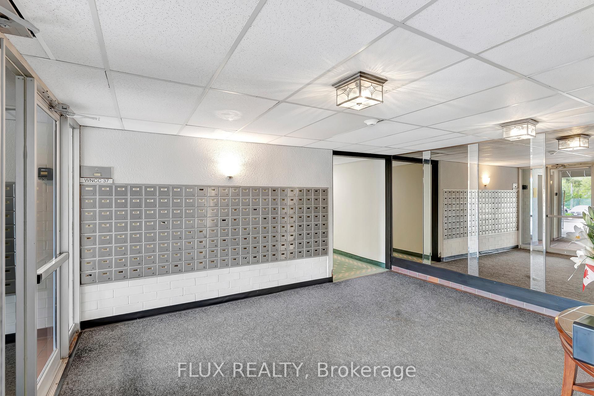Photo 6 of Unit 712, 225 Harvard Place, Waterloo — HOMEH