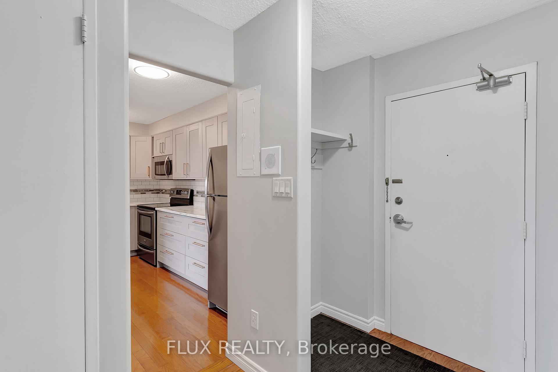 Photo 9 of Unit 712, 225 Harvard Place, Waterloo — HOMEH