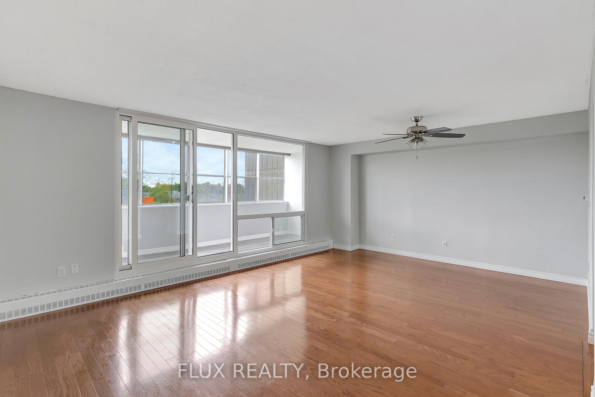 Photo 10 of Unit 712, 225 Harvard Place, Waterloo — HOMEH