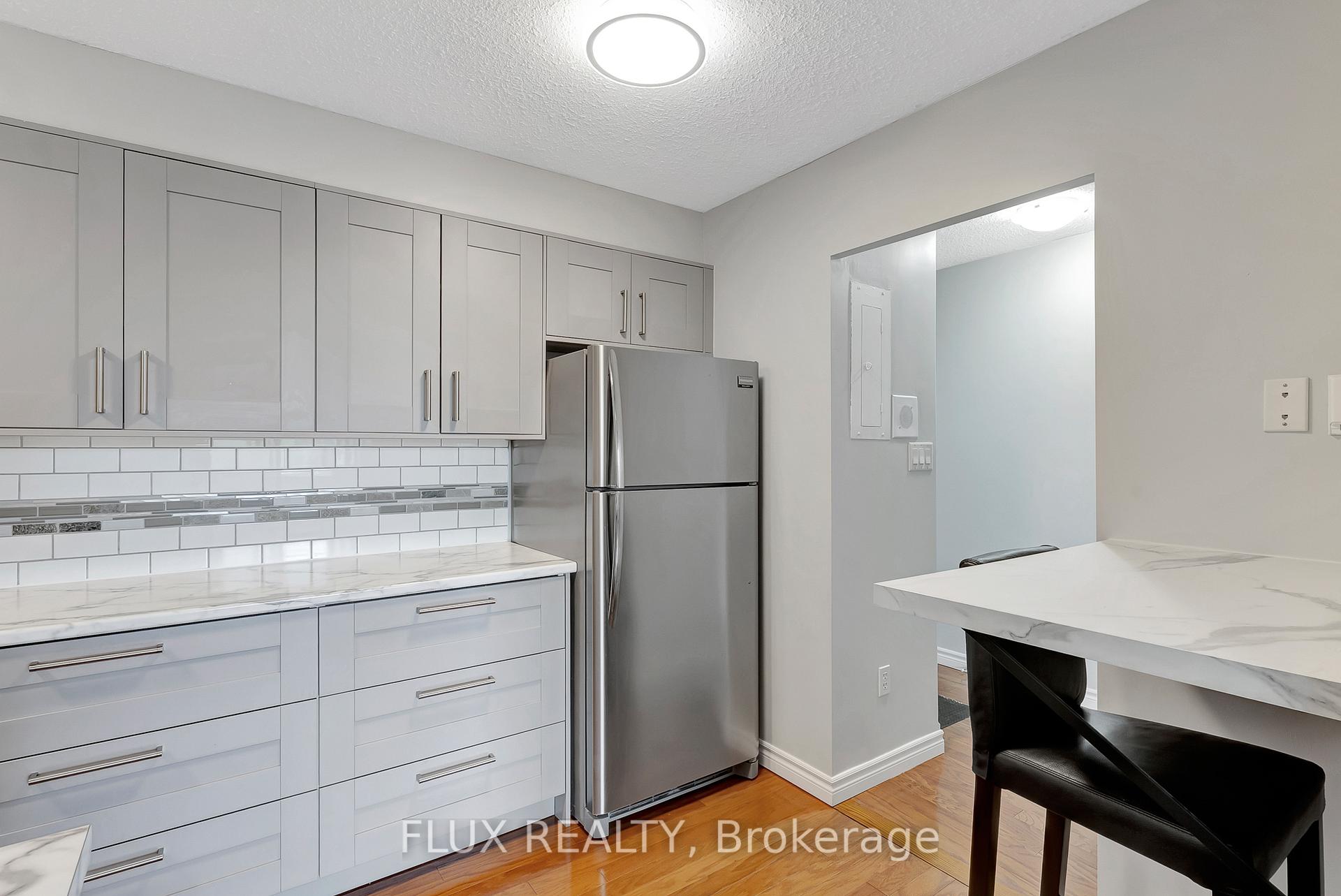 Photo 16 of Unit 712, 225 Harvard Place, Waterloo — HOMEH