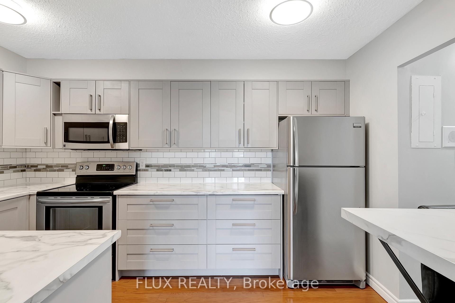 Photo 17 of Unit 712, 225 Harvard Place, Waterloo — HOMEH