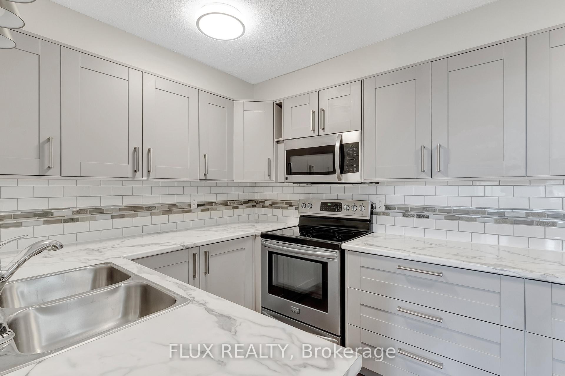 Photo 18 of Unit 712, 225 Harvard Place, Waterloo — HOMEH