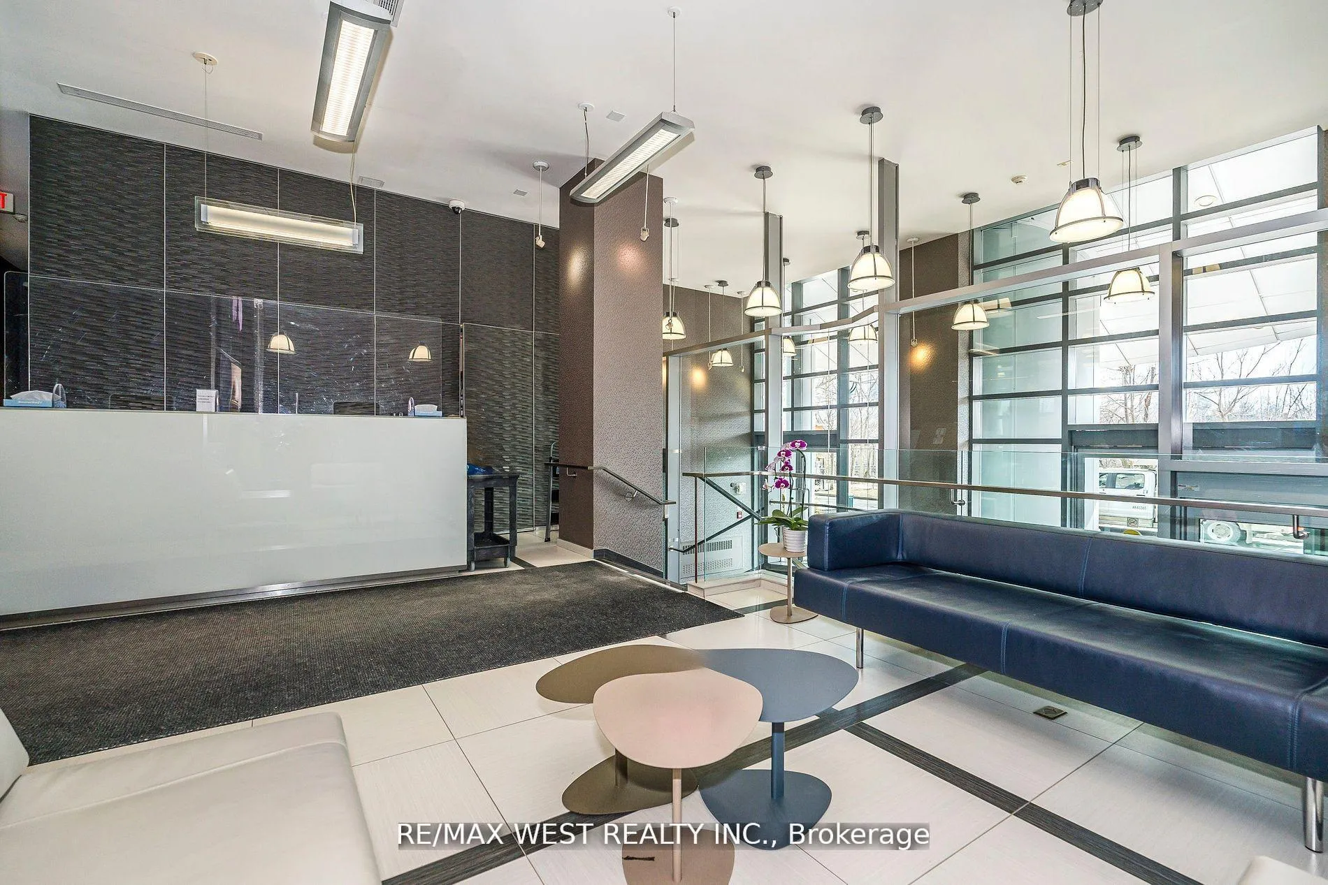 Photo 4 of Unit 333, 380 Macpherson Avenue, Toronto, Casa Loma — HOMEH