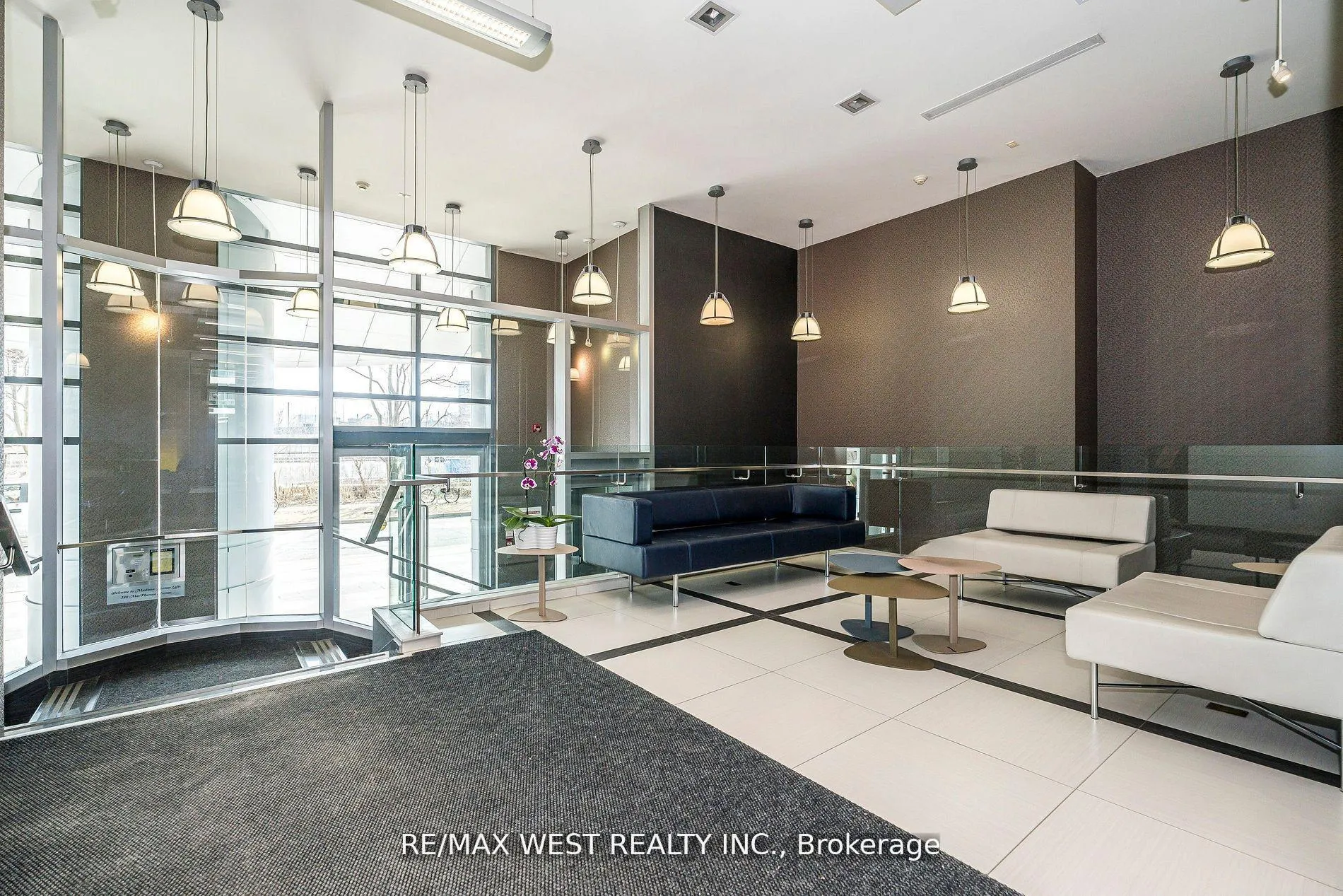 Photo 5 of Unit 333, 380 Macpherson Avenue, Toronto, Casa Loma — HOMEH