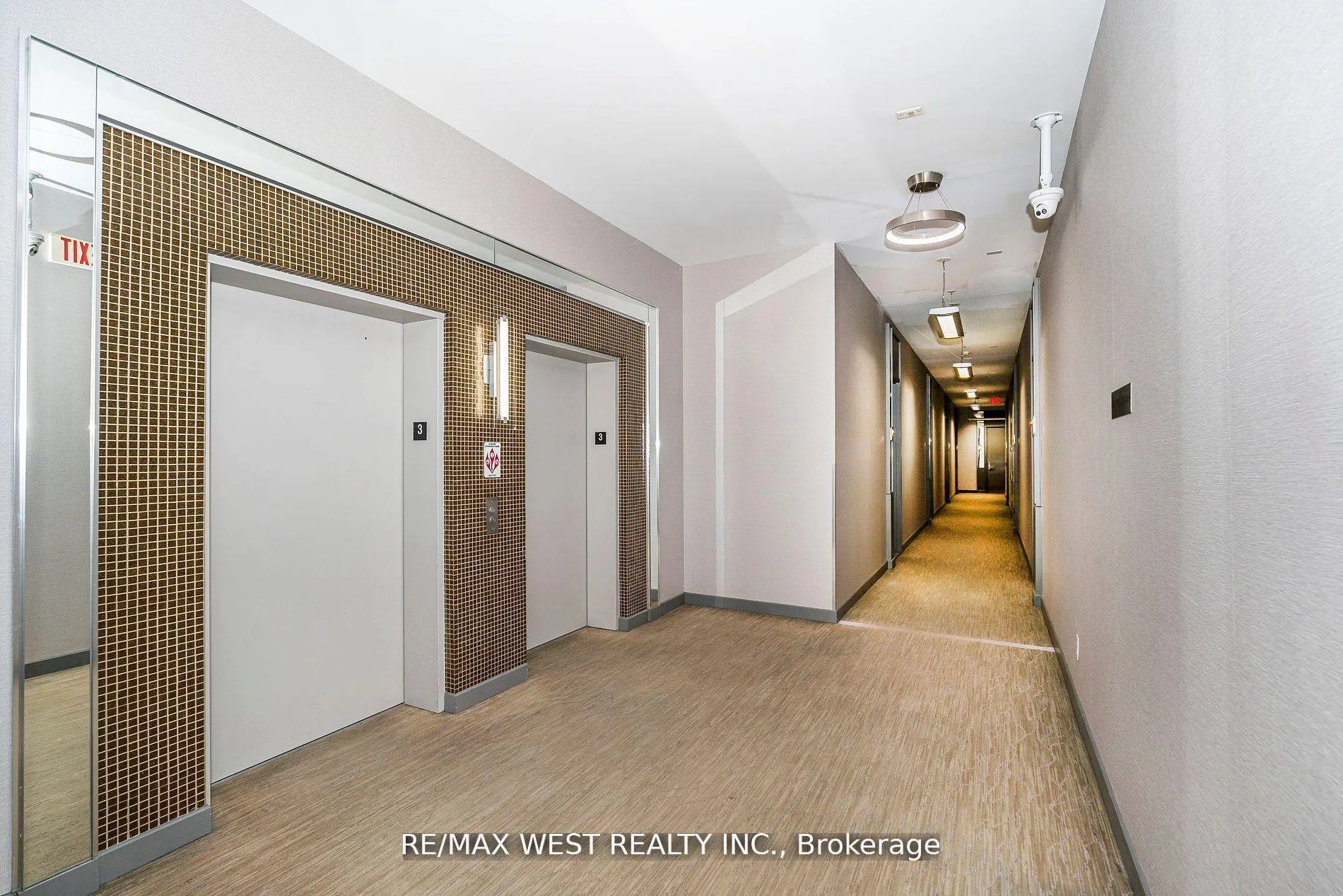 Photo 8 of Unit 333, 380 Macpherson Avenue, Toronto, Casa Loma — HOMEH
