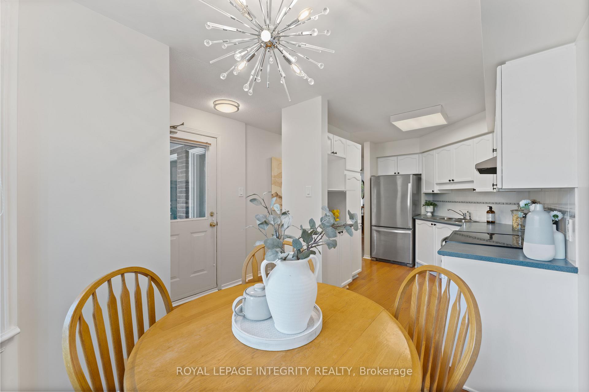 Photo 12 of Unit E, 108 Centrepointe Drive E, Ottawa, Centrepointe — HOMEH
