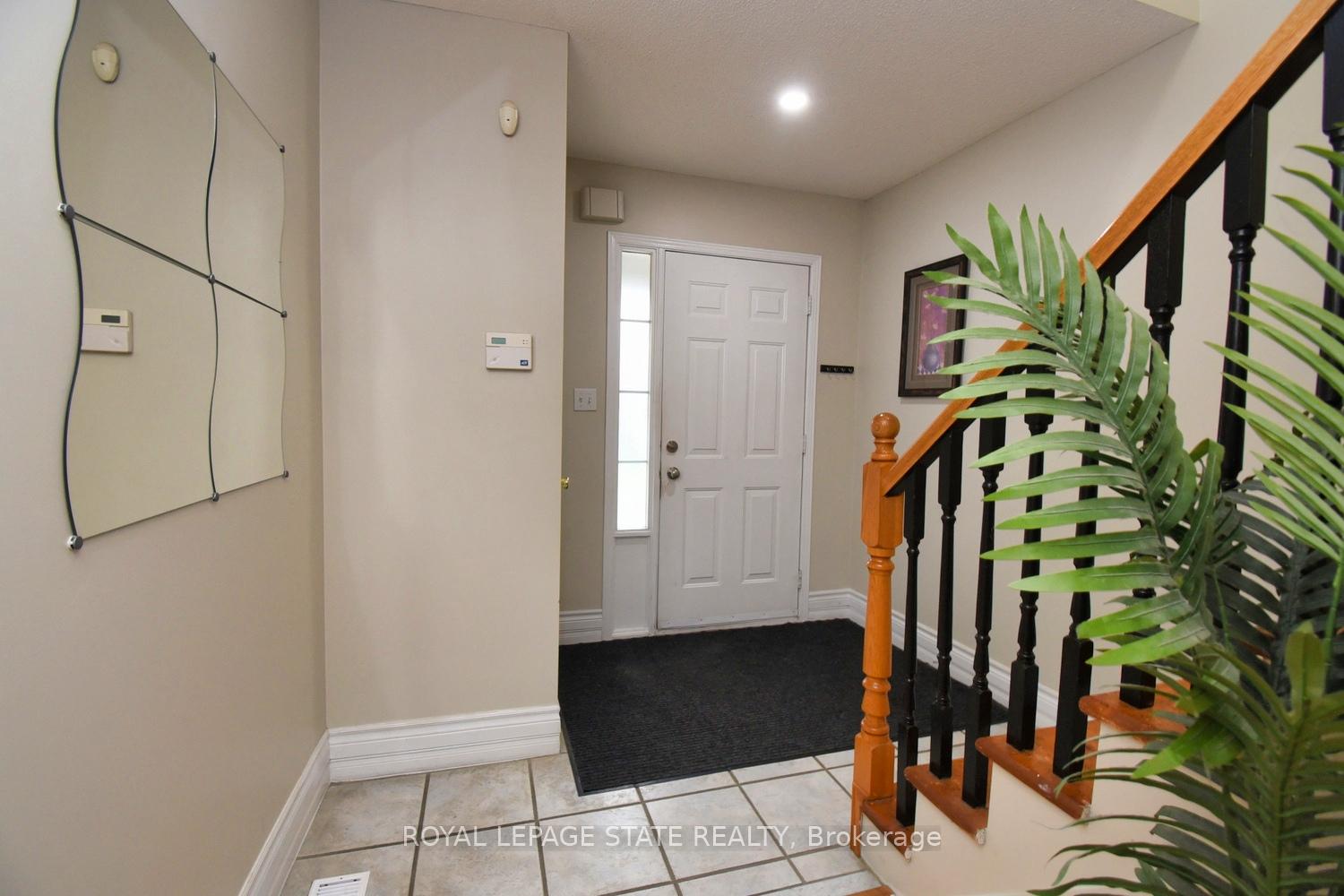 Photo 2 of Unit 14, 565 Rymal Road E, Hamilton, Butler — HOMEH