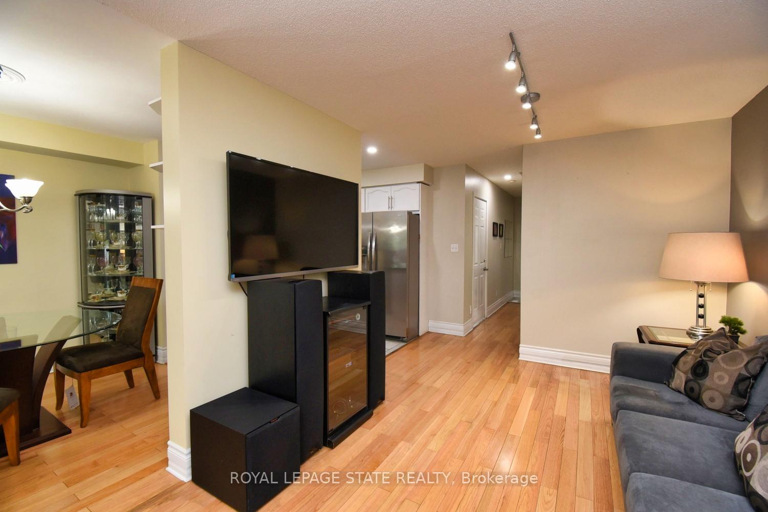 Photo 4 of Unit 14, 565 Rymal Road E, Hamilton, Butler — HOMEH