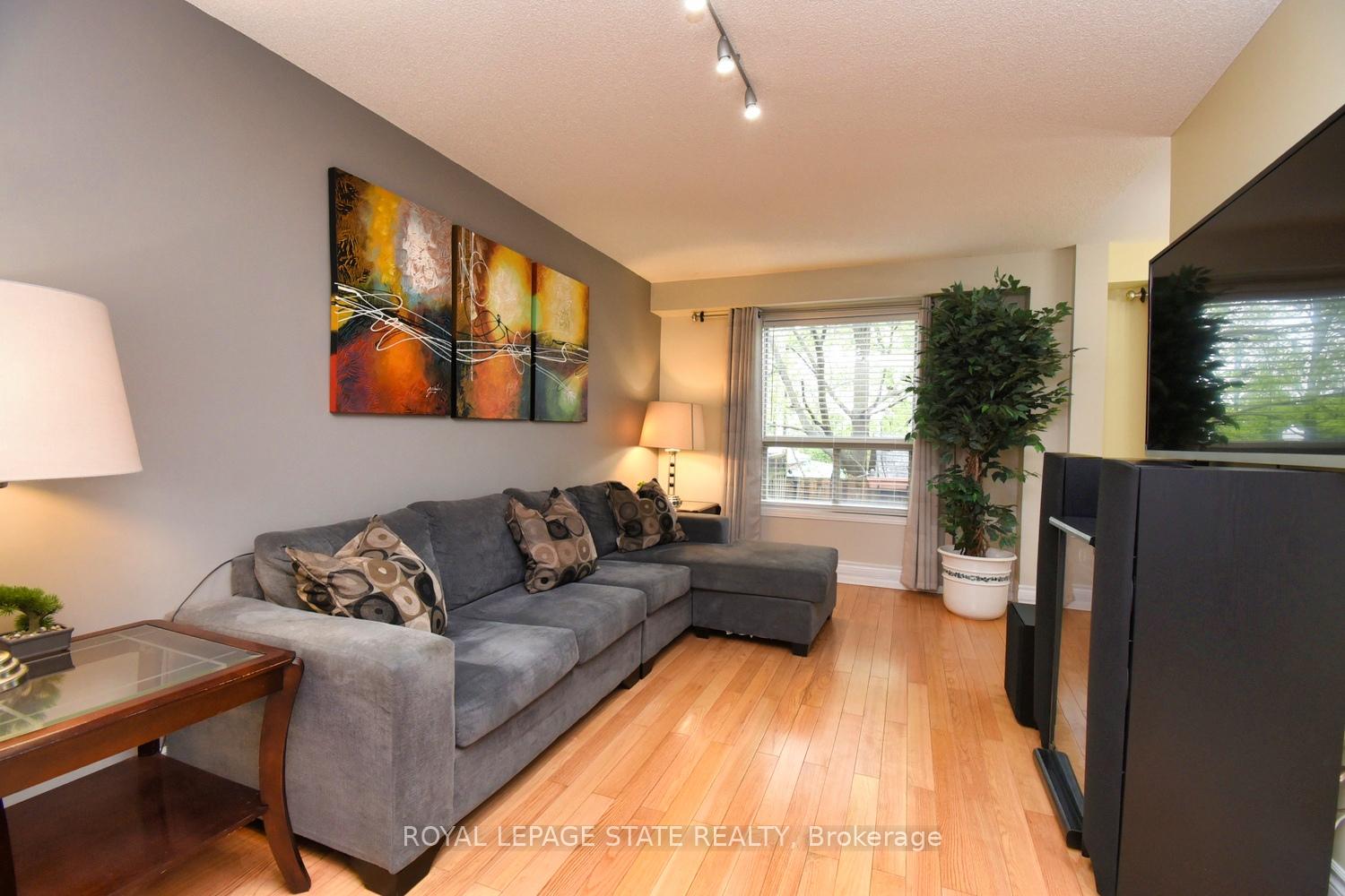 Photo 7 of Unit 14, 565 Rymal Road E, Hamilton, Butler — HOMEH