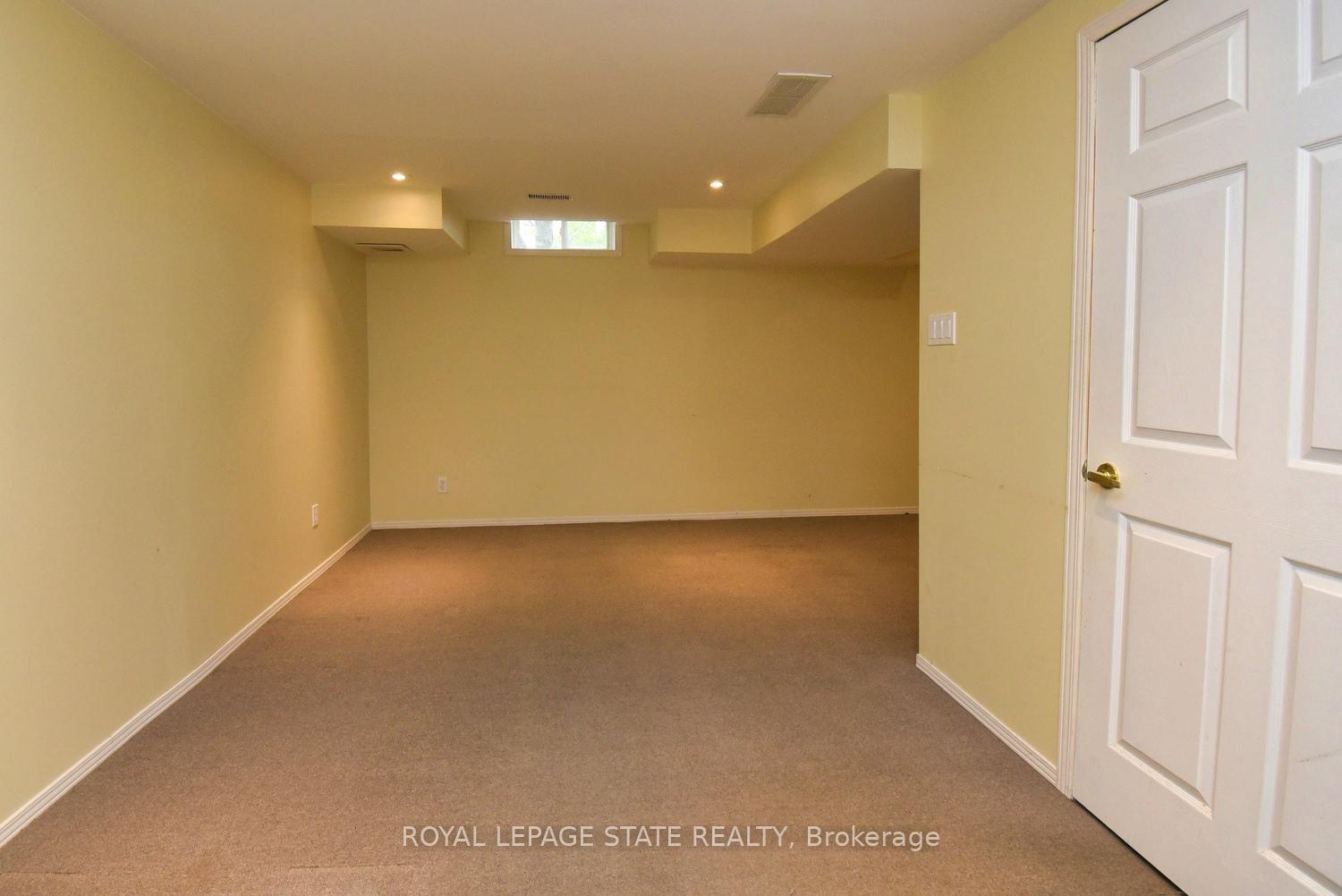 Photo 32 of Unit 14, 565 Rymal Road E, Hamilton, Butler — HOMEH