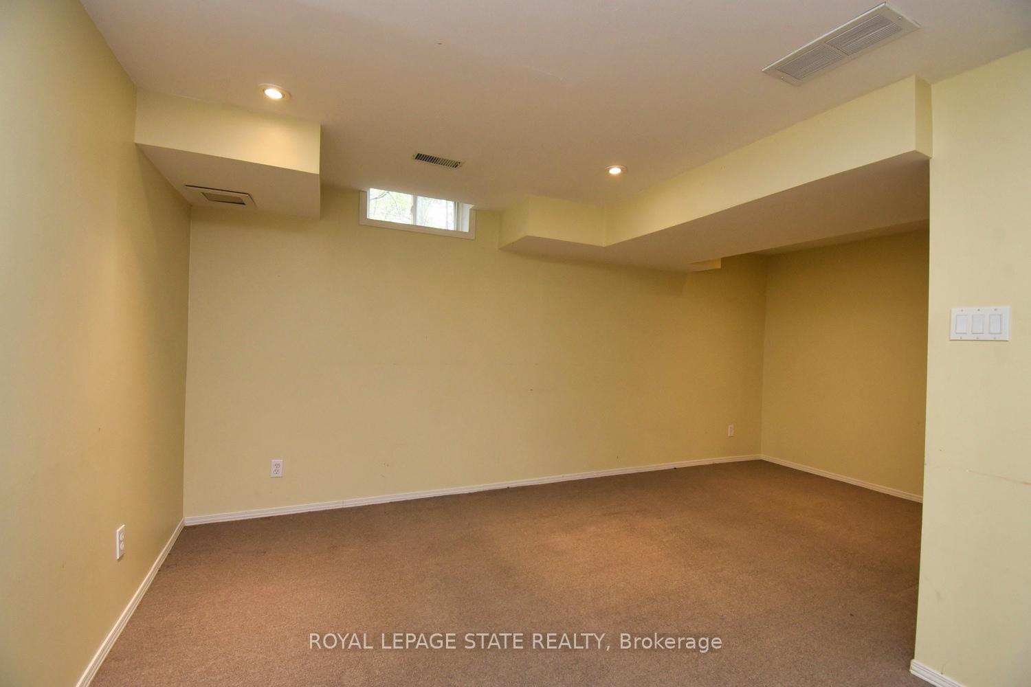 Photo 34 of Unit 14, 565 Rymal Road E, Hamilton, Butler — HOMEH